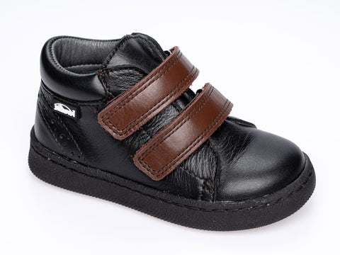 Venettini Black Sneaker with Luggage Straps
