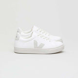 Veja Extra White Natural Laces
